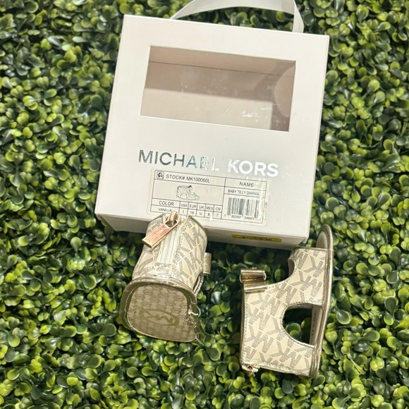 Gold Michael Kors Sandles - Picture 4 of 4